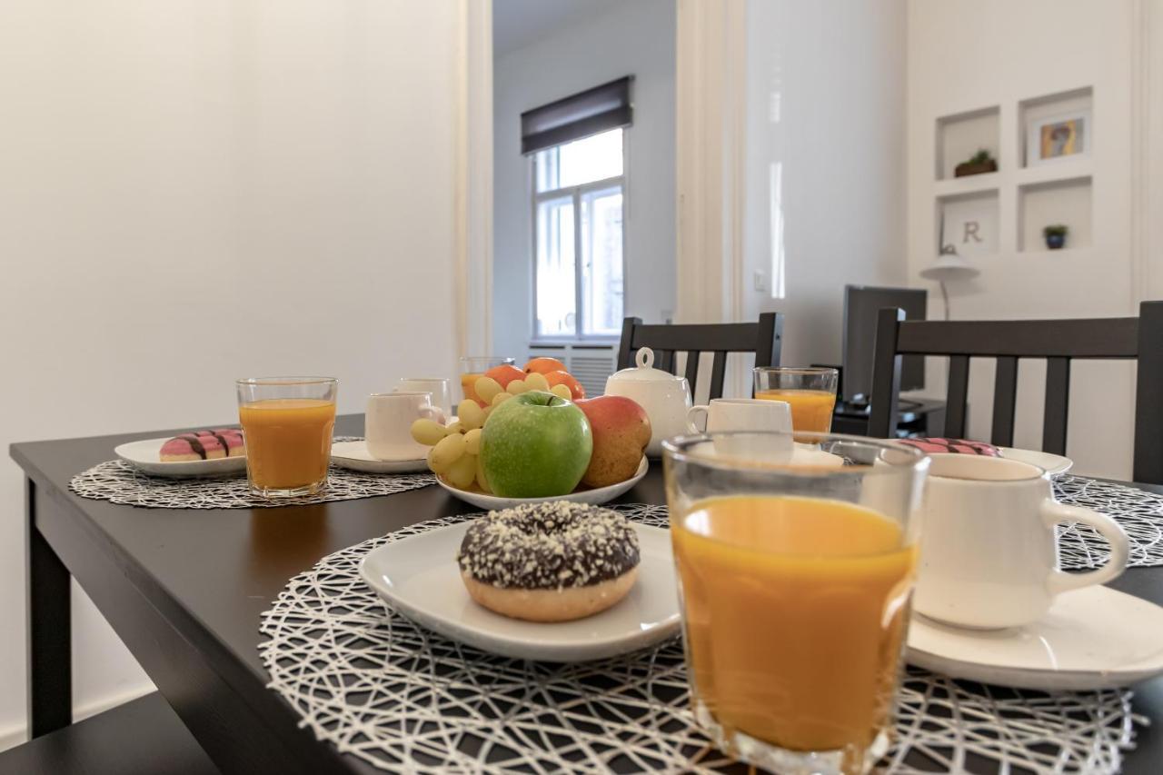 Friendly Home In The Center With 2Bedrooms บูดาเปสต์ ภายนอก รูปภาพ